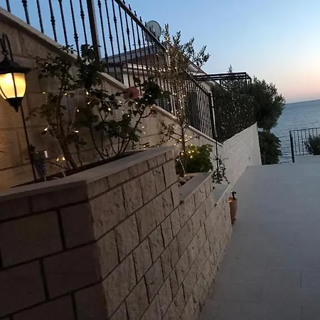Luna Aparthotel *