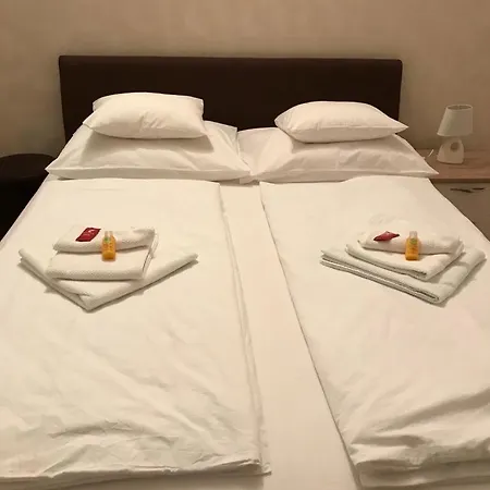 Aparthotel Luna *